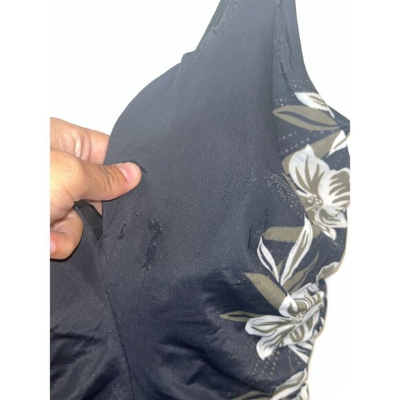 Miraclesuit Black Floral One-Piece Swimsuit With Ruching & Supportive Fit MEdium - Picture 3 of 5